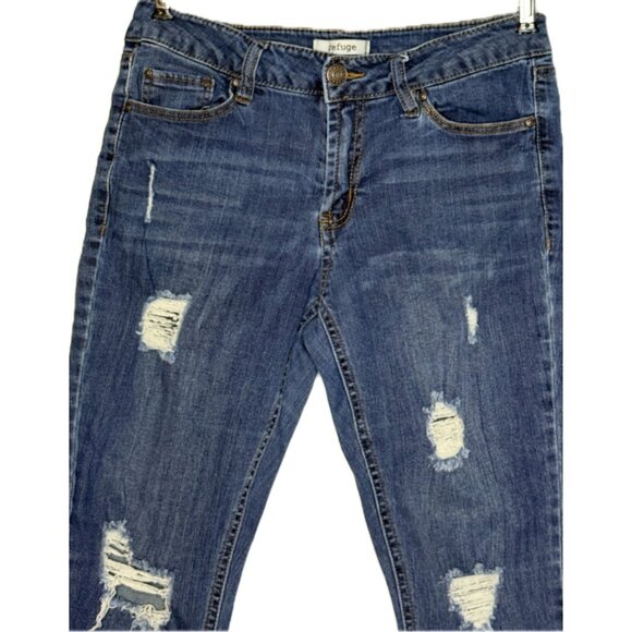 Refuge Women's Distressed, Skinny Jeans, RP9, Raw Hem, Medium Wash Size: 8 - Picture 3 of 8